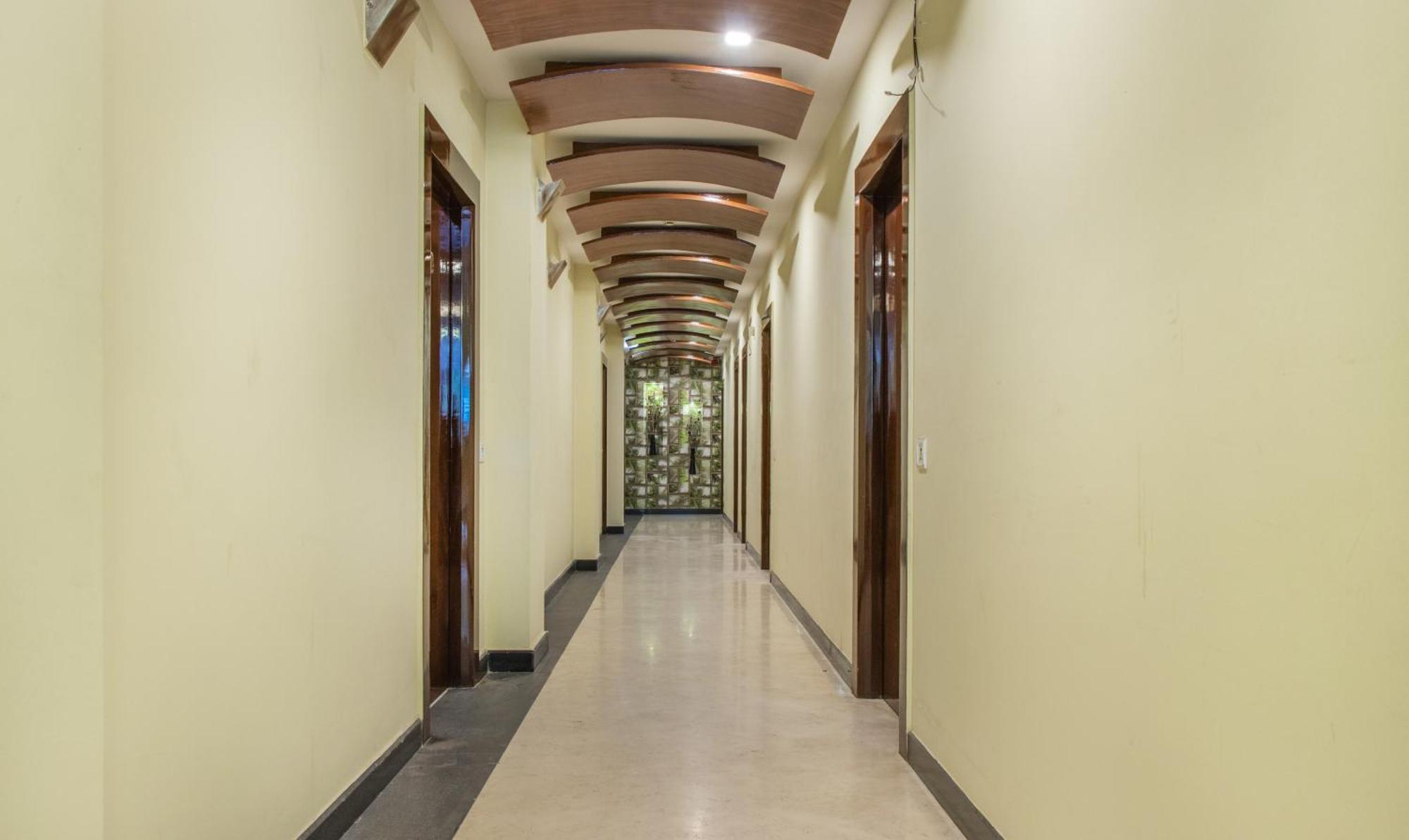 Athasri Hotel Infantry Road Bangalore Exterior photo