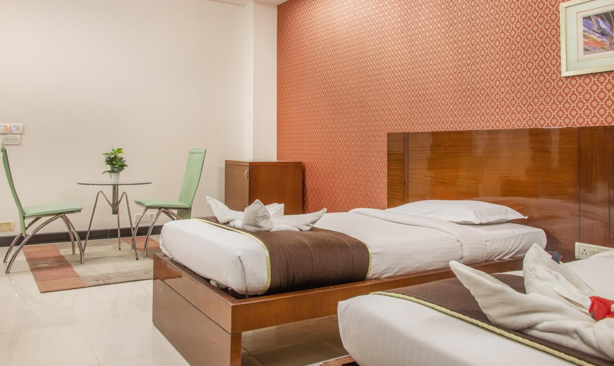 Athasri Hotel Infantry Road Bangalore Exterior photo